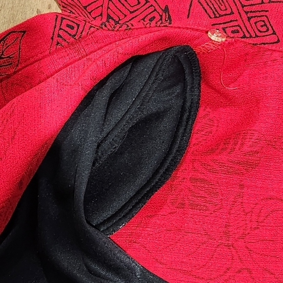 Dressbarn Red Hawaiian Floral Blouse with attached Cami Size M - Picture 7 of 8